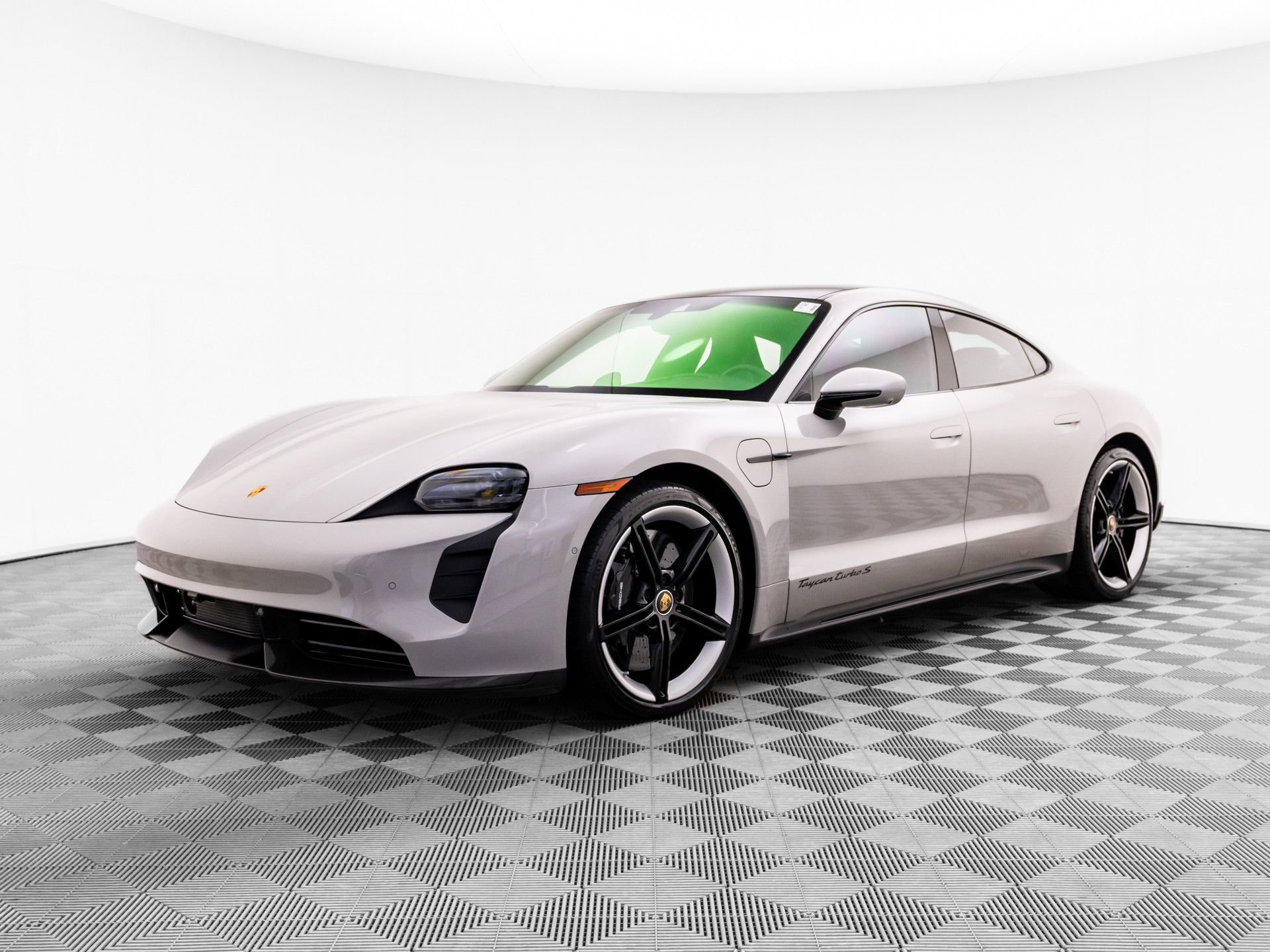 Used 2022 Porsche Taycan Turbo S AWD/4WD image 1