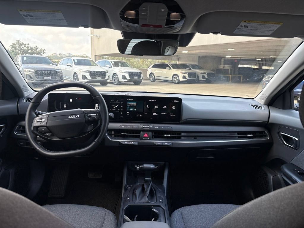 Used 2025 Kia K4 EX FWD image 18