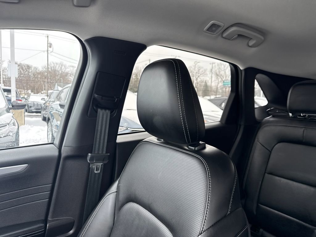 Used 2023 Ford Escape Platinum image 37