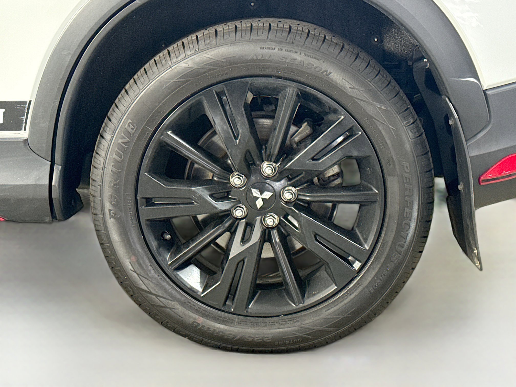 Used 2023 Mitsubishi Eclipse Cross LE image 37