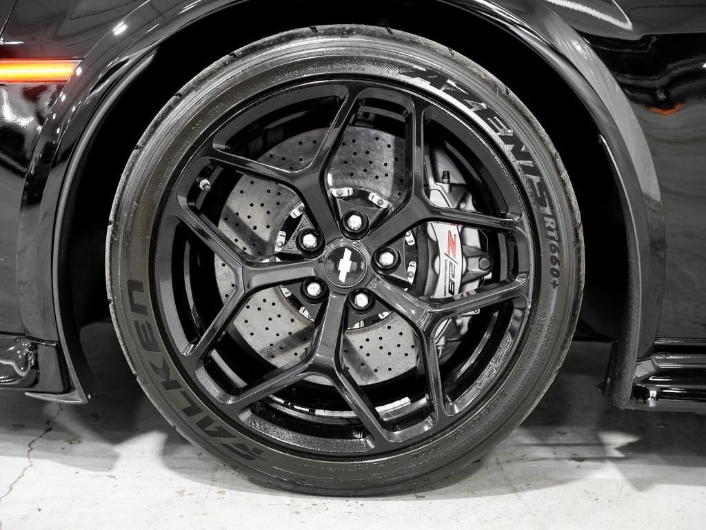 Used 2015 Chevrolet Camaro Z/28 RWD image 30