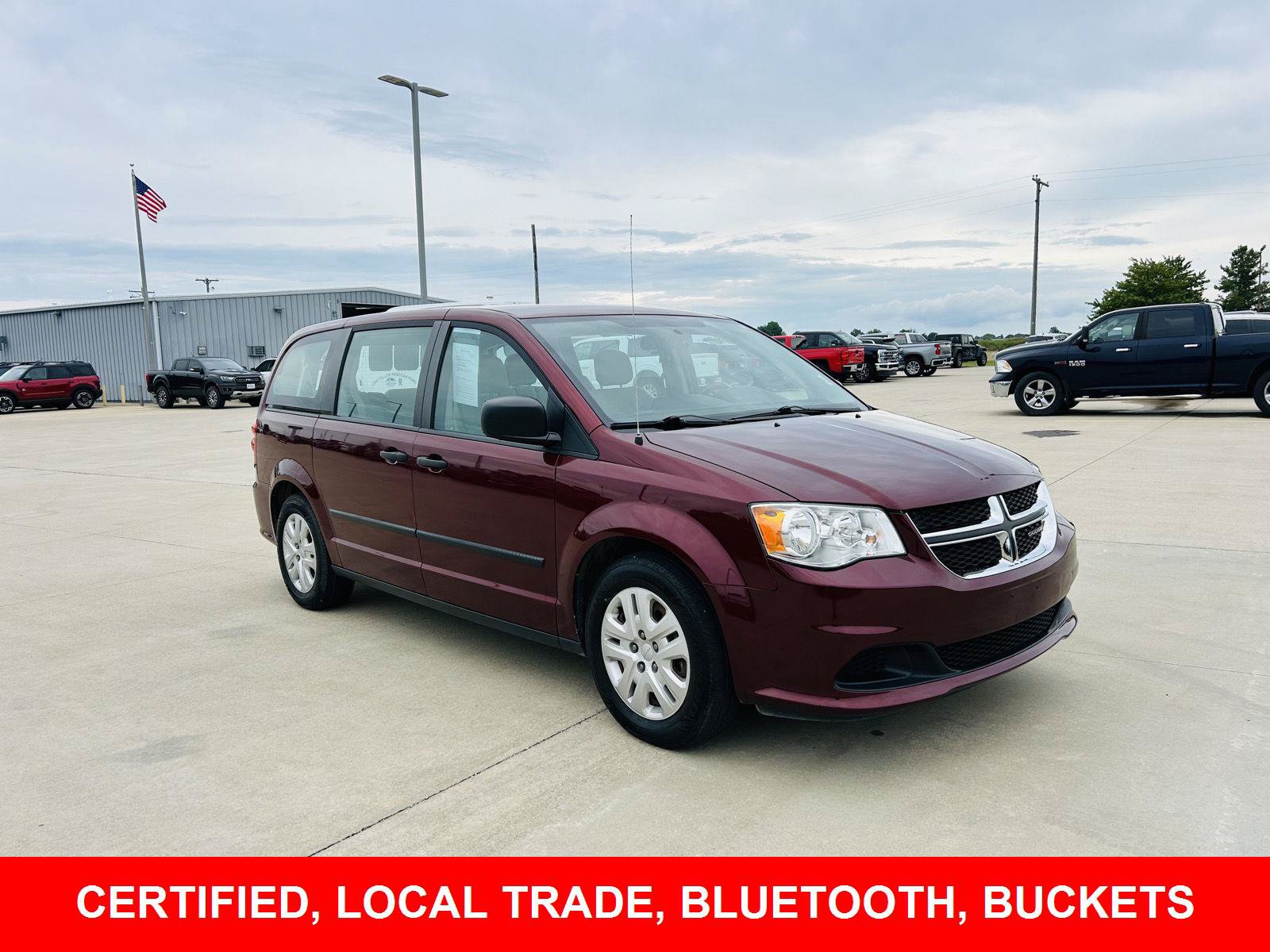 Used 2016 Dodge Grand Caravan American Value Package w/ UConnect Hands-Free Group FWD image 1