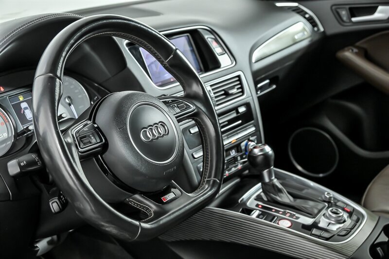 Used 2017 Audi SQ5 Premium Plus AWD/4WD image 22