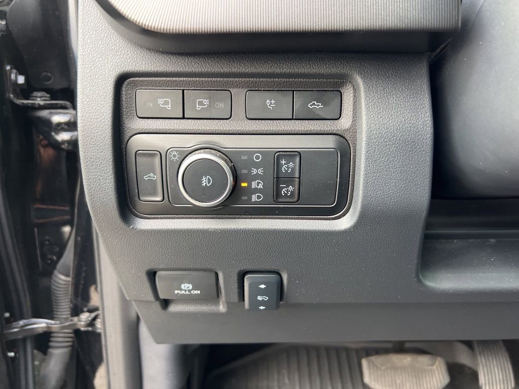 Used 2024 Ford F350 Platinum image 10
