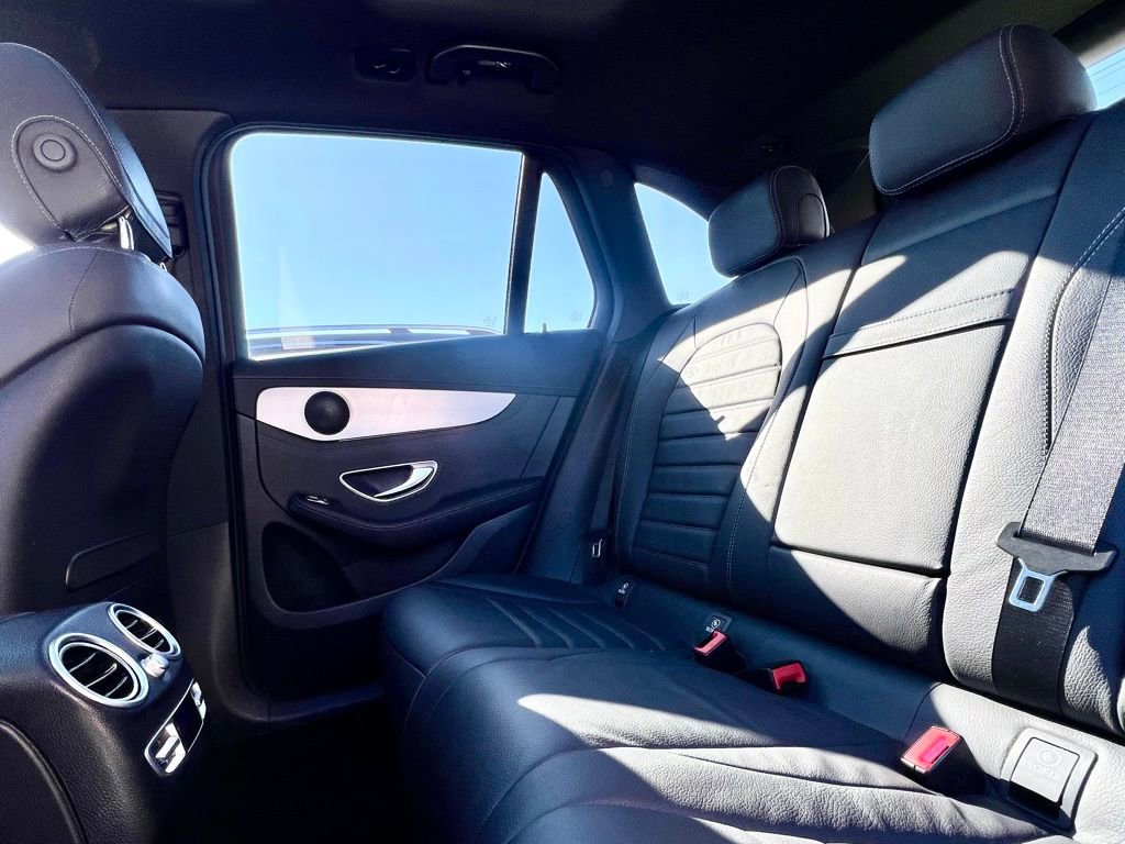 Certified 2021 Mercedes-Benz GLC 43 AMG 4MATIC image 20