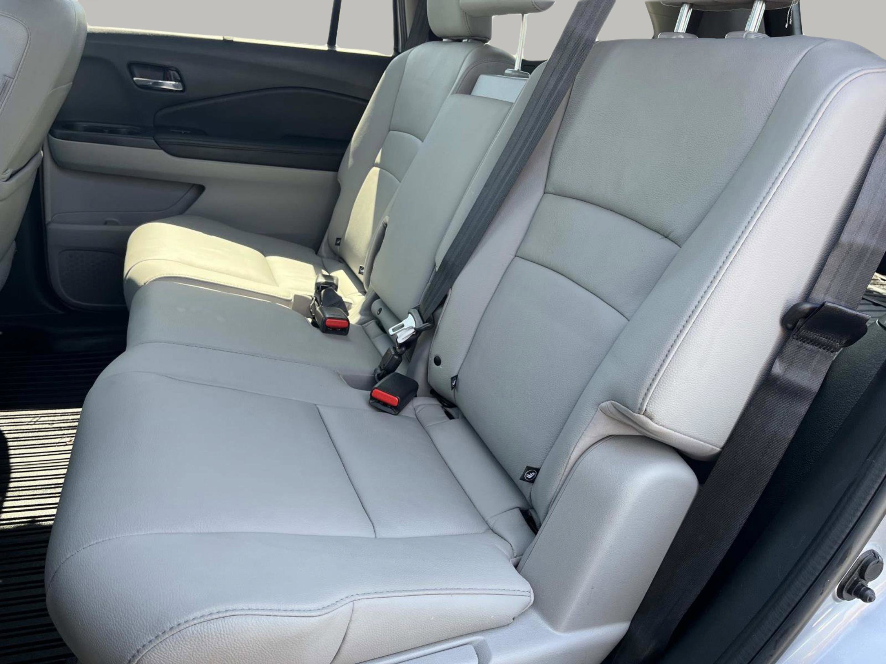 Used 2022 Honda Pilot Special Edition image 18