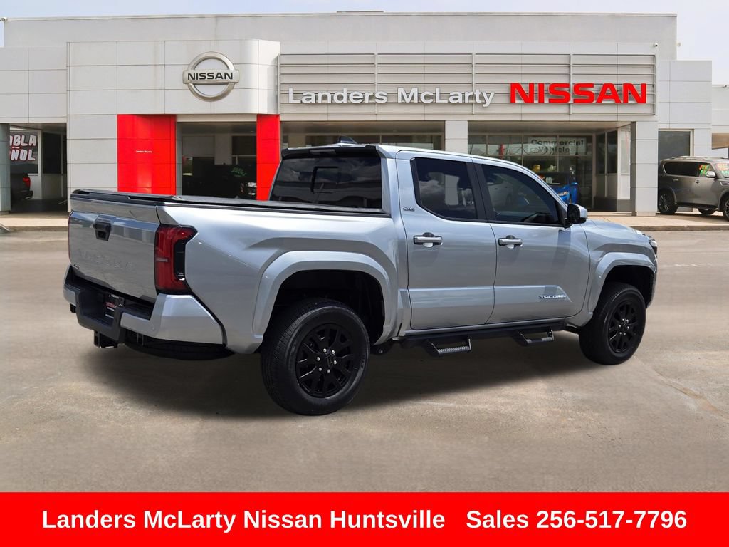 Used 2024 Toyota Tacoma SR5 AWD/4WD video 3