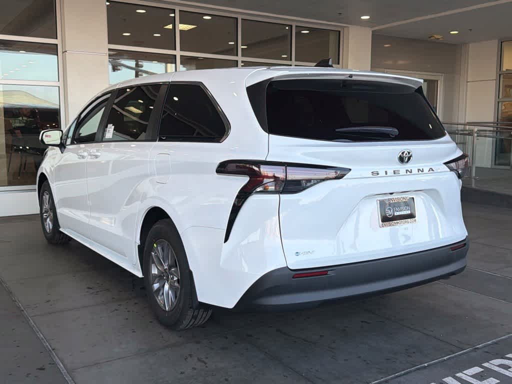 New 2026 Toyota Sienna LE FWD image 9