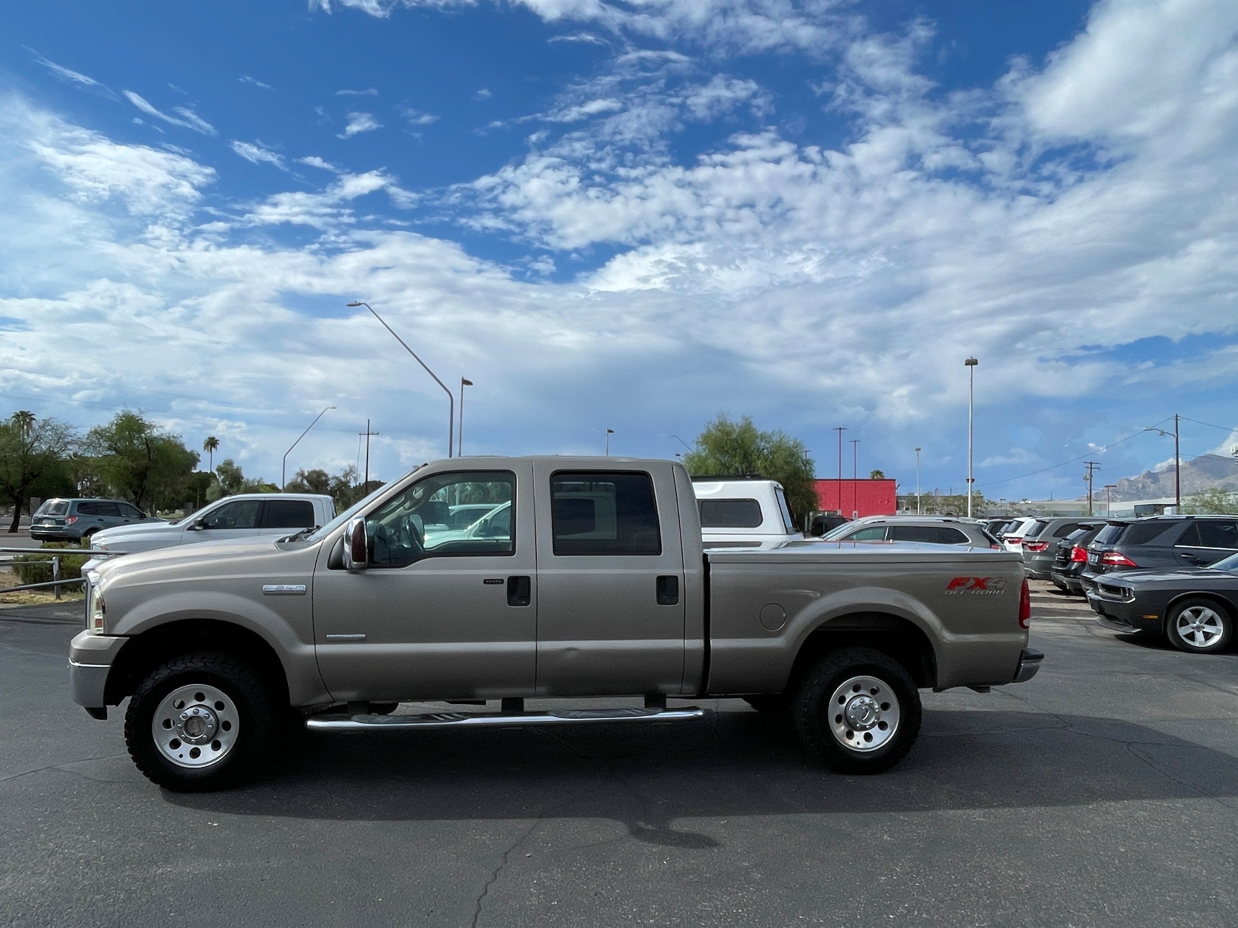 Used 2006 Ford F250 XL AWD/4WD image 2