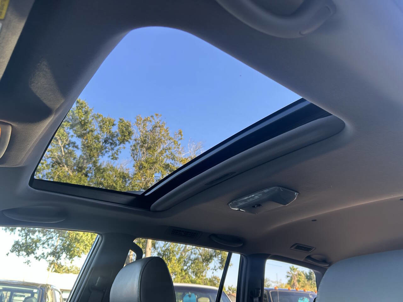 Used 2005 Lexus GX 470 image 16