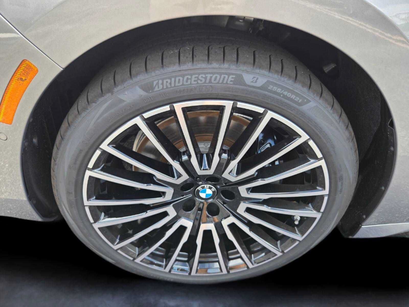 New 2026 BMW 740i xDrive w/ Executive Package AWD/4WD image 9