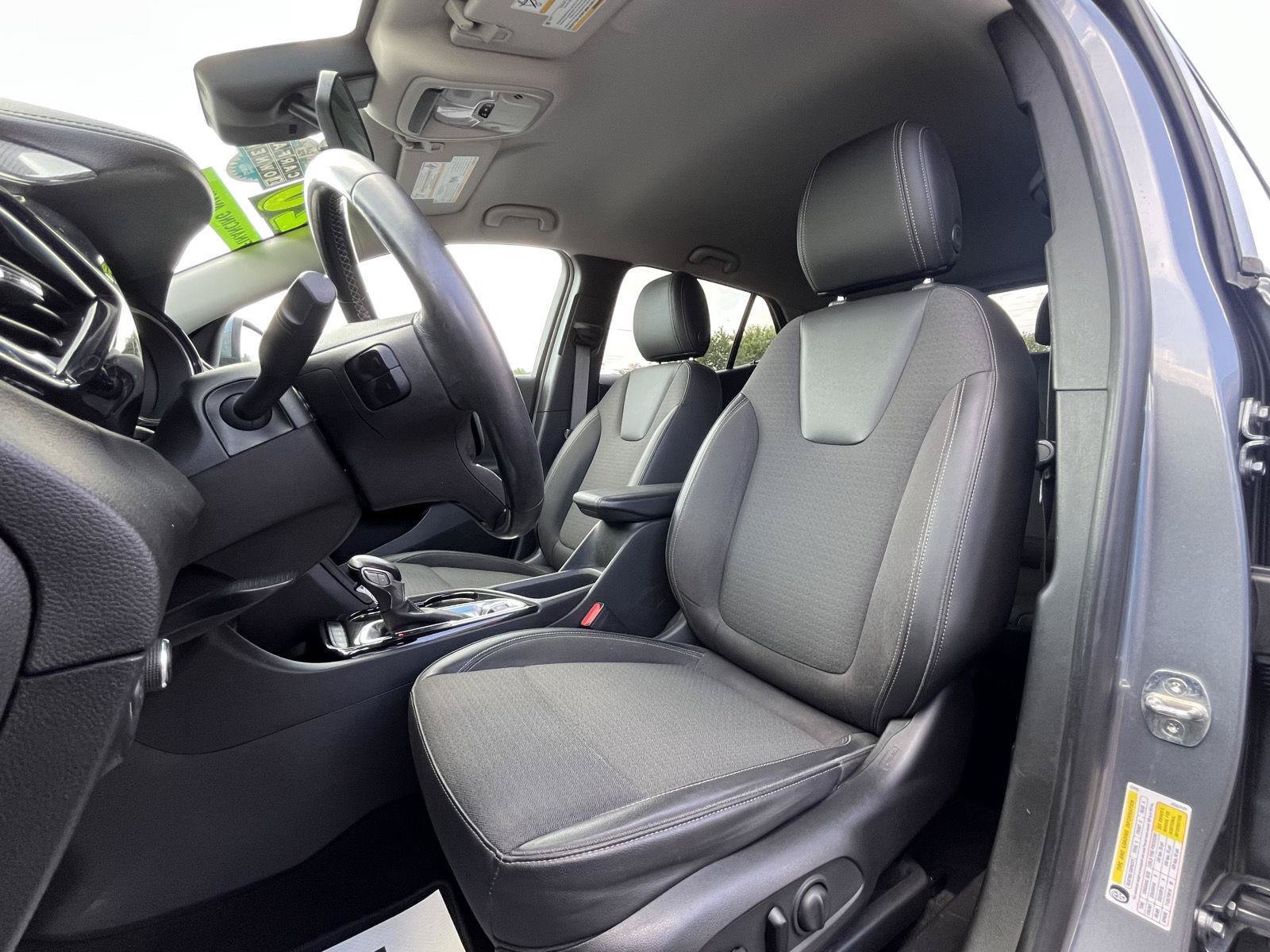Used 2020 Buick Encore GX Preferred w/ Cold Weather Comfort Package AWD/4WD image 5