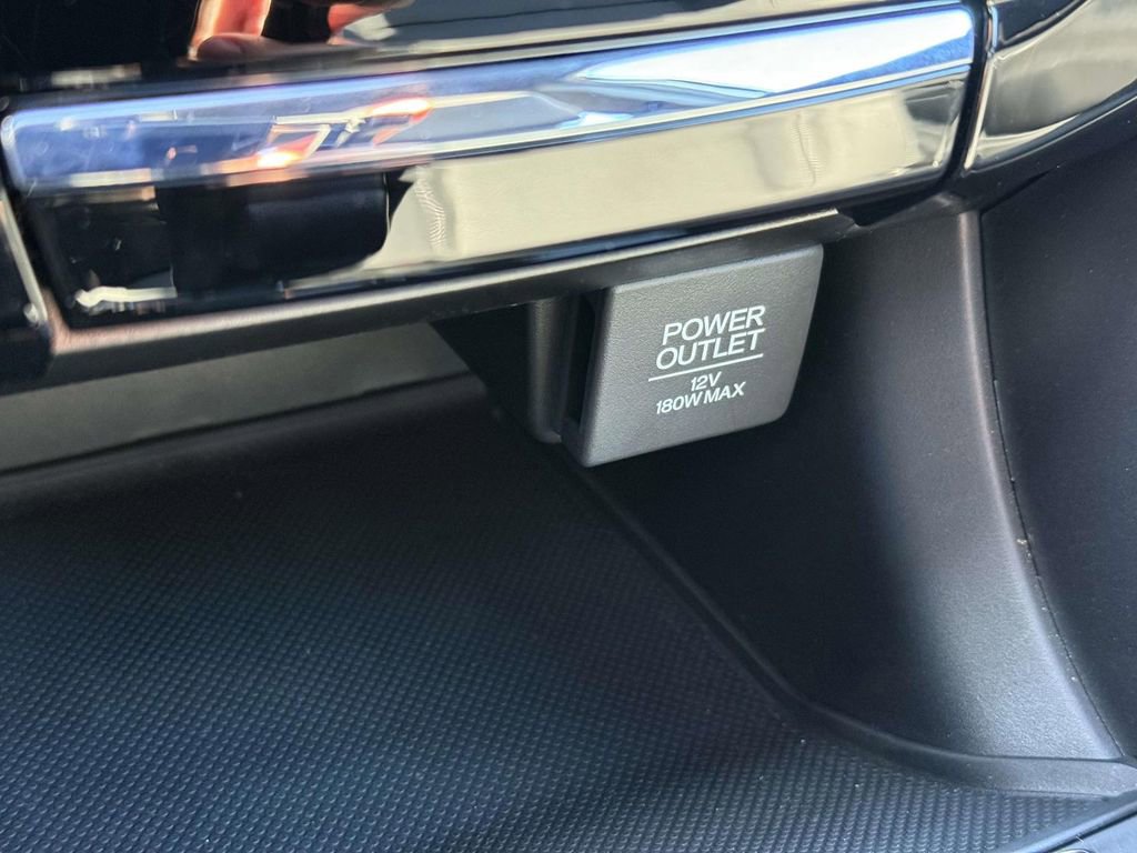 Used 2017 Honda Accord Touring image 25