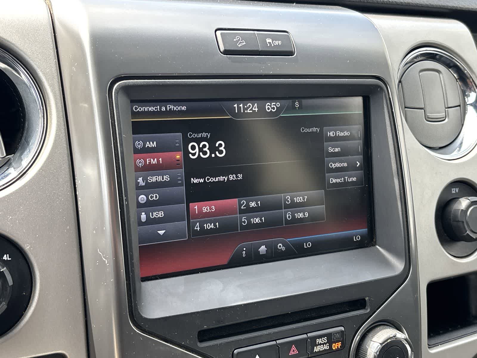 Used 2014 Ford F150 FX4 w/ Equipment Group 402A Luxury AWD/4WD image 17