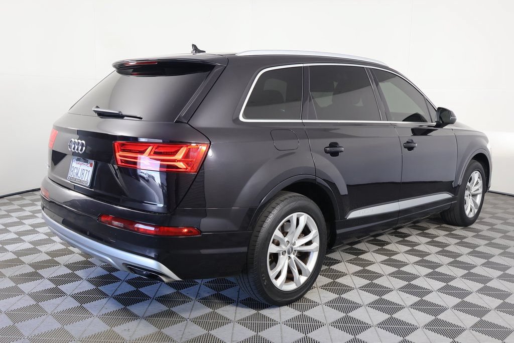 Used 2019 Audi Q7 3.0T Premium w/ Convenience Package AWD/4WD image 4