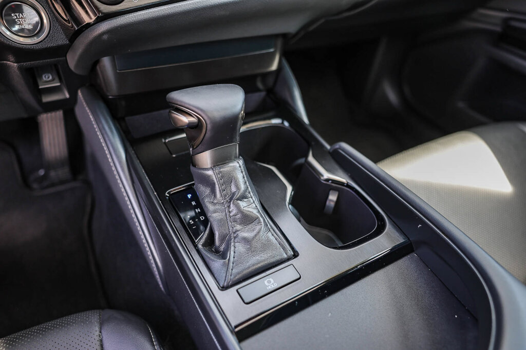 Used 2025 Lexus ES 350 FWD image 13