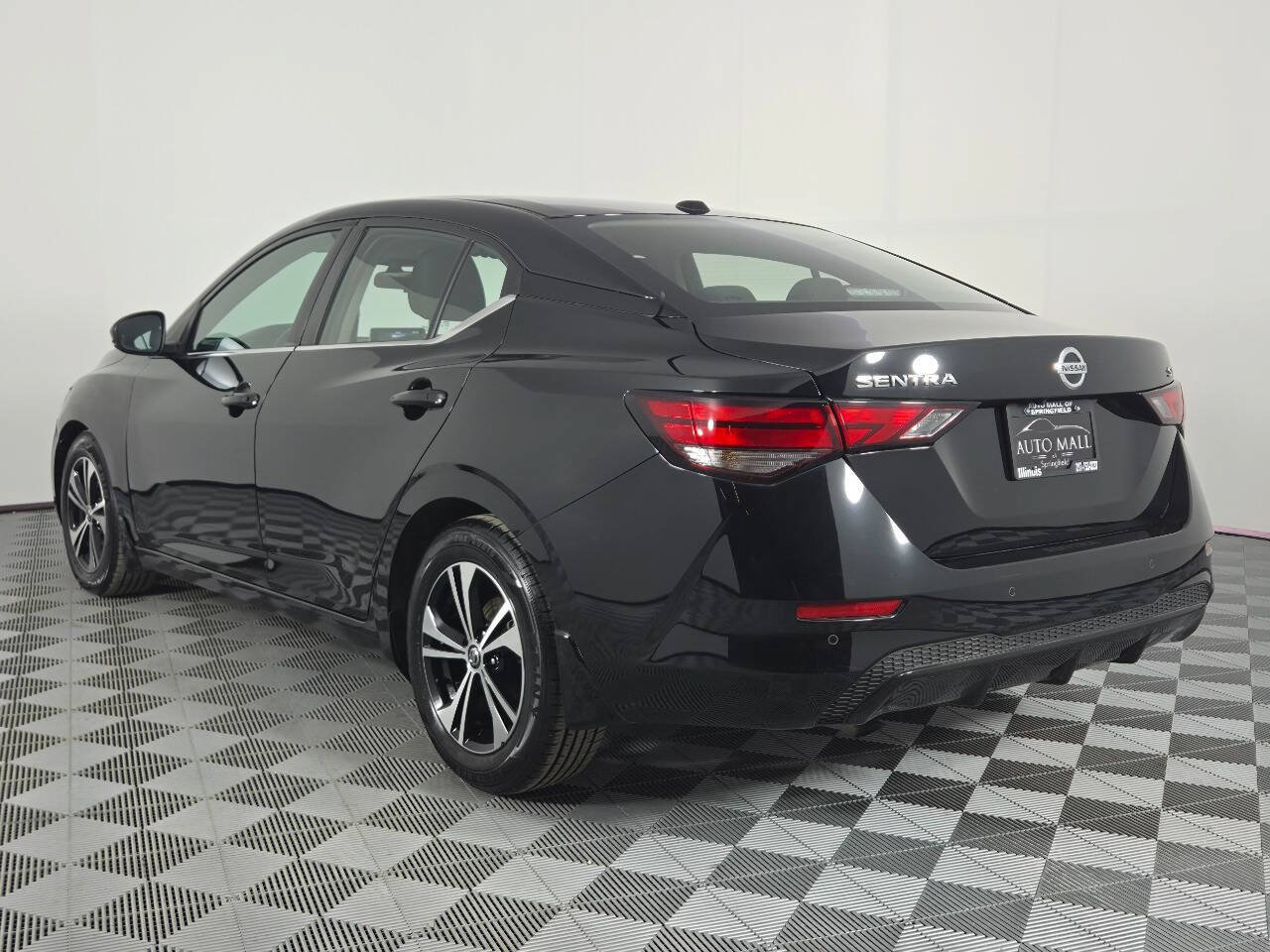 Used 2022 Nissan Sentra SV w/ Trunk Package FWD image 5