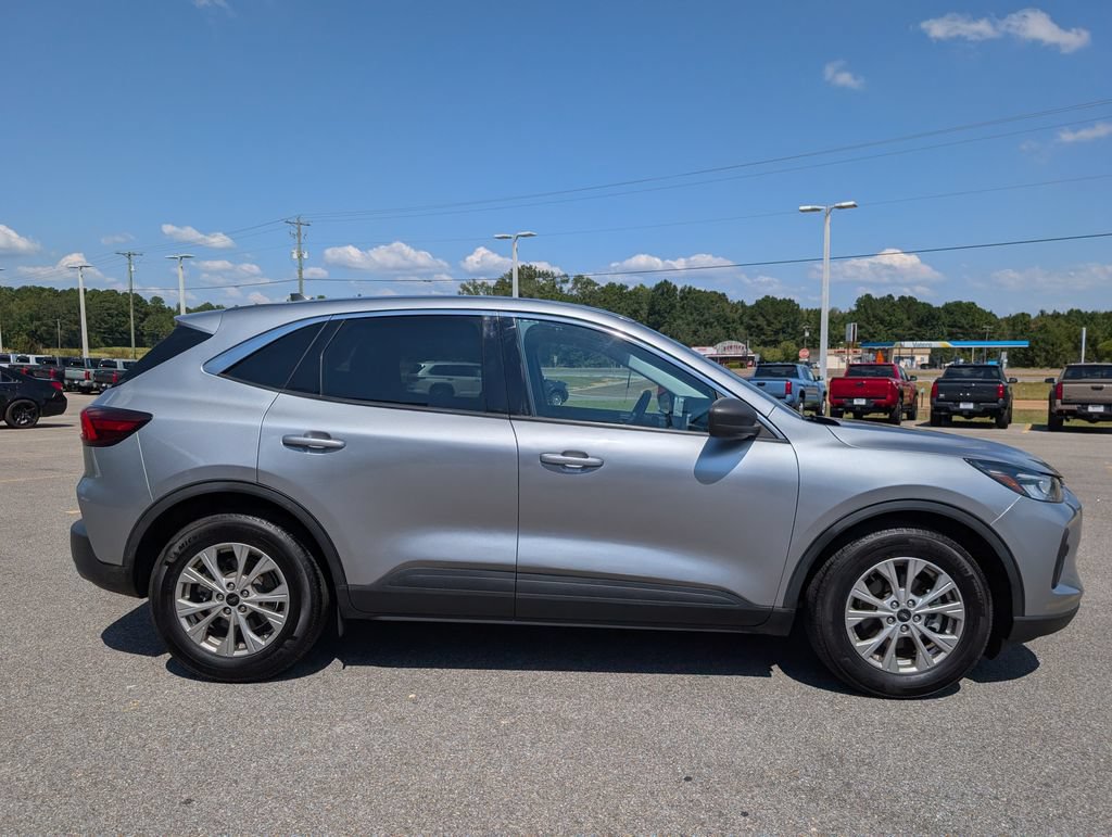 Used 2023 Ford Escape Active w/ Tech Pack #1 FWD image 6