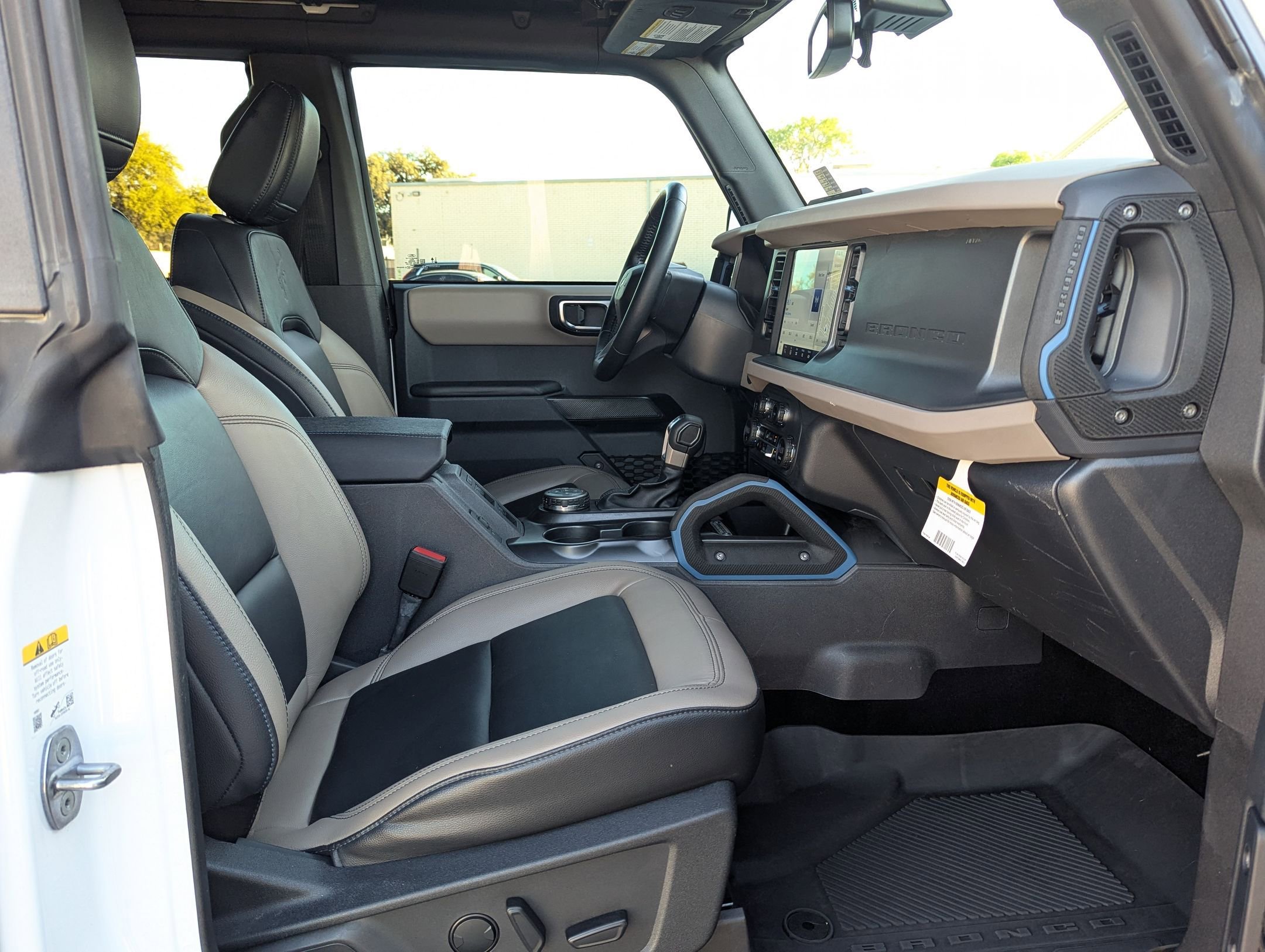 Used 2024 Ford Bronco Wildtrak image 27