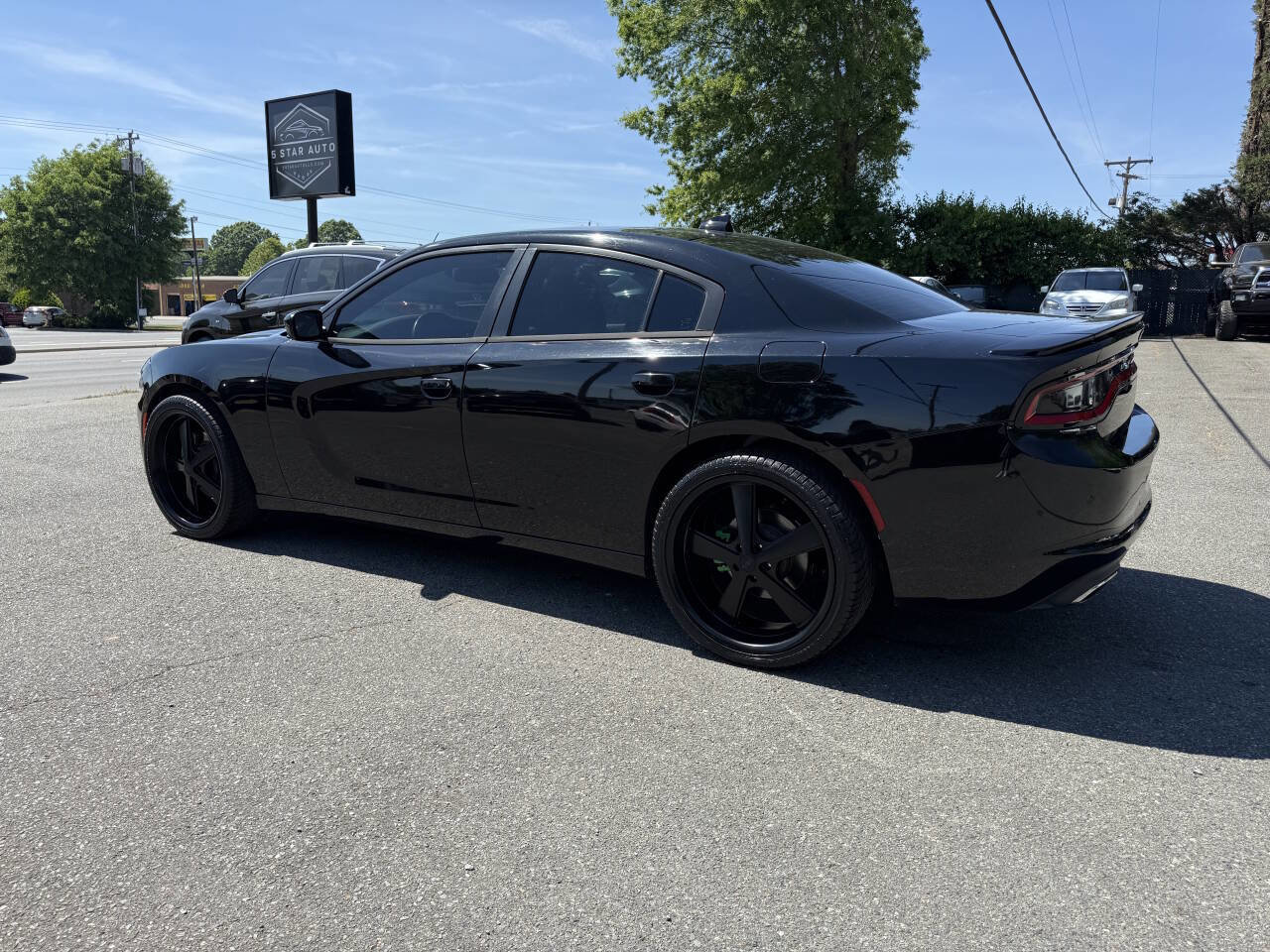 Used 2015 Dodge Charger SXT w/ AWD Plus Group image 7