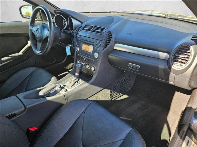 Used 2010 Mercedes-Benz SLK 300 image 16