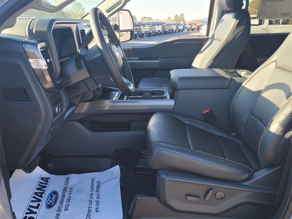 New 2026 Ford F350 Lariat w/ Lariat Premium Package image 4