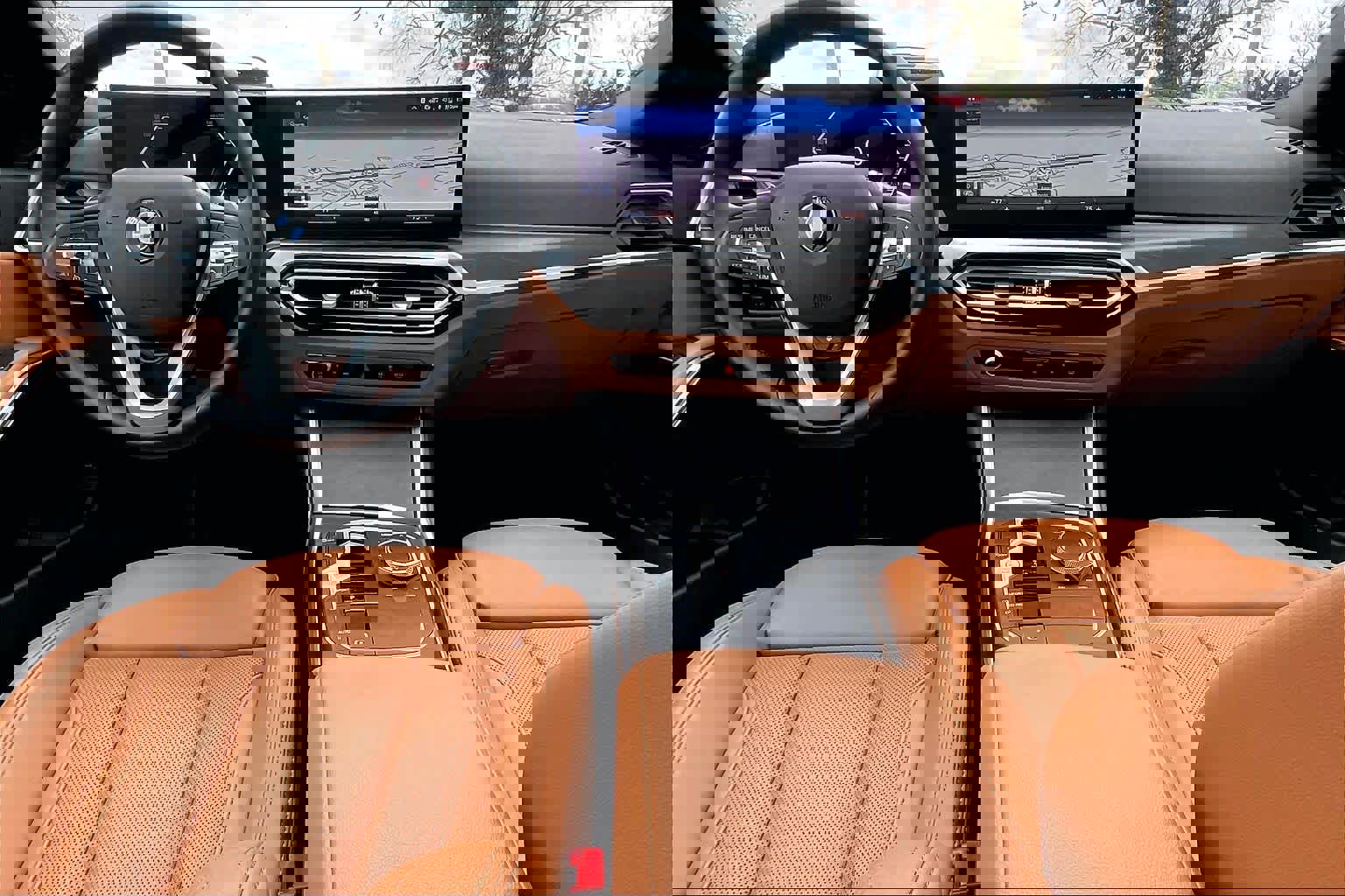 Used 2023 BMW 330i xDrive Sedan w/ Premium Package image 15