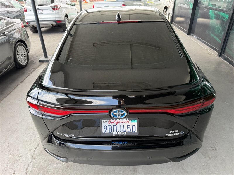 Used 2022 Toyota Mirai w/ Advanced Technology Package RWD image 15