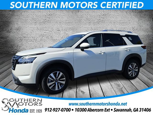 Used 2023 Nissan Pathfinder SL w/ Lighting Package (N92)