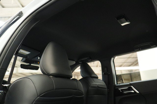 New 2026 Mitsubishi Outlander LE FWD image 22