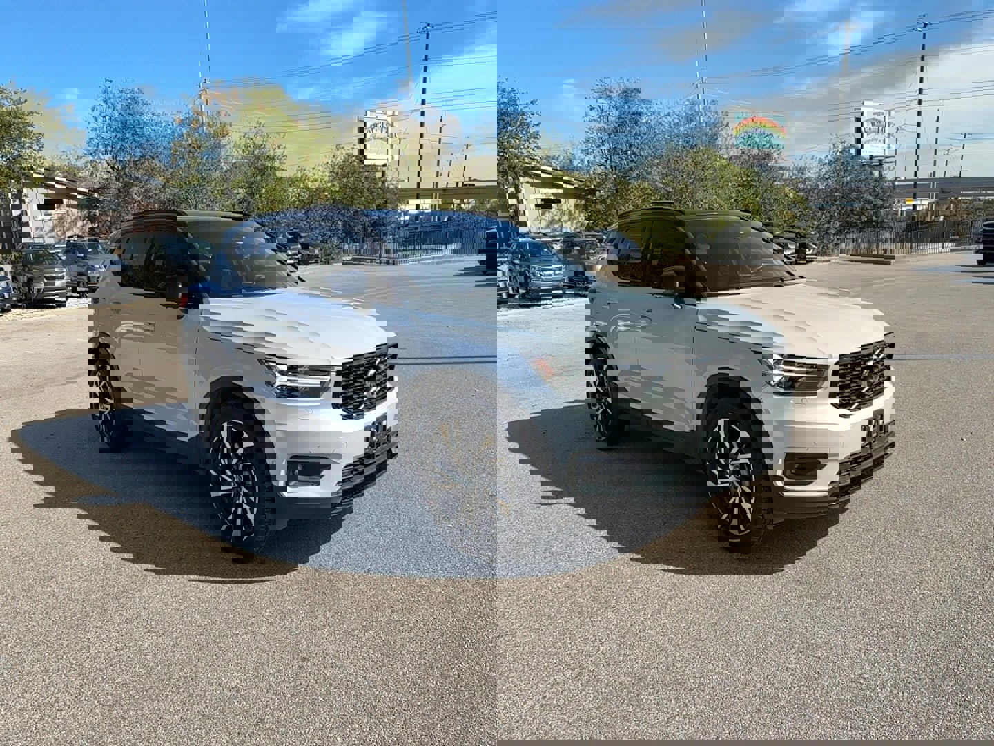 Used 2021 Volvo XC40 T5 R-Design w/ Protection Package Premier image 6