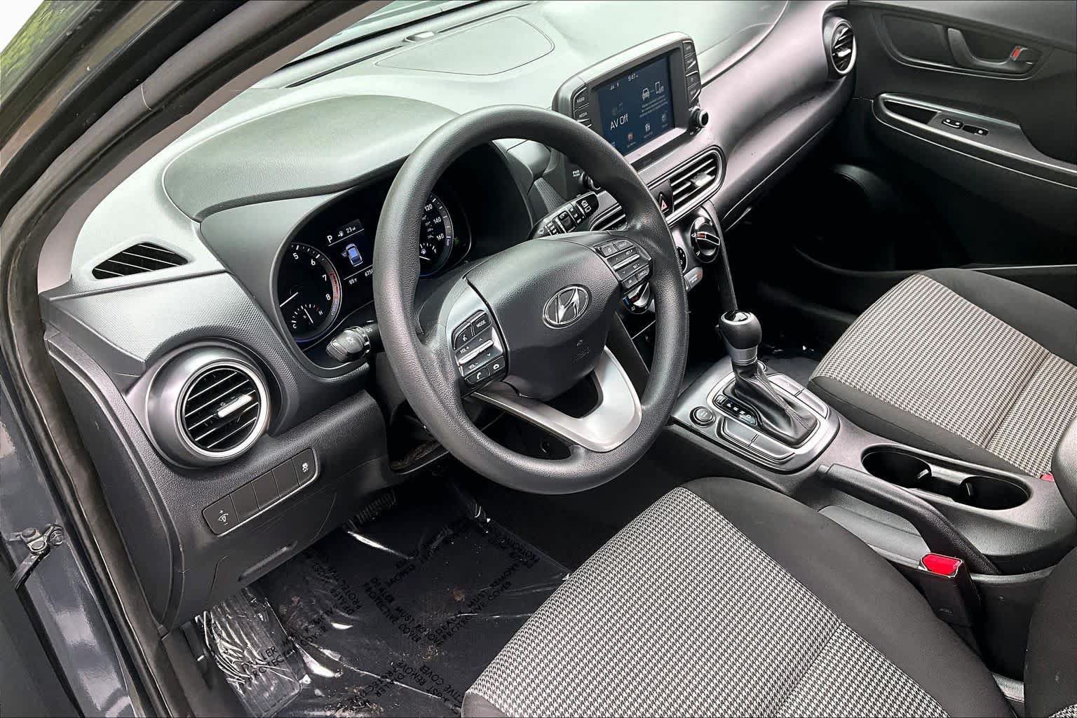 Used 2018 Hyundai Kona SE AWD/4WD image 18
