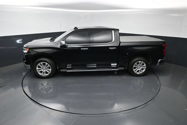 Used 2023 Chevrolet Silverado 1500 LTZ w/ LTZ Premium Package AWD/4WD image 17