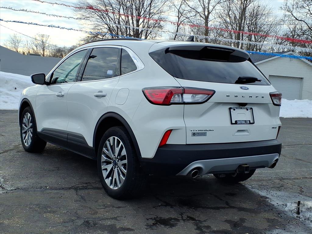 Certified 2022 Ford Escape Titanium w/ Class II Trailer Tow Package image 19