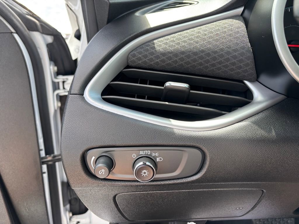 Certified 2024 Chevrolet Malibu LT image 24