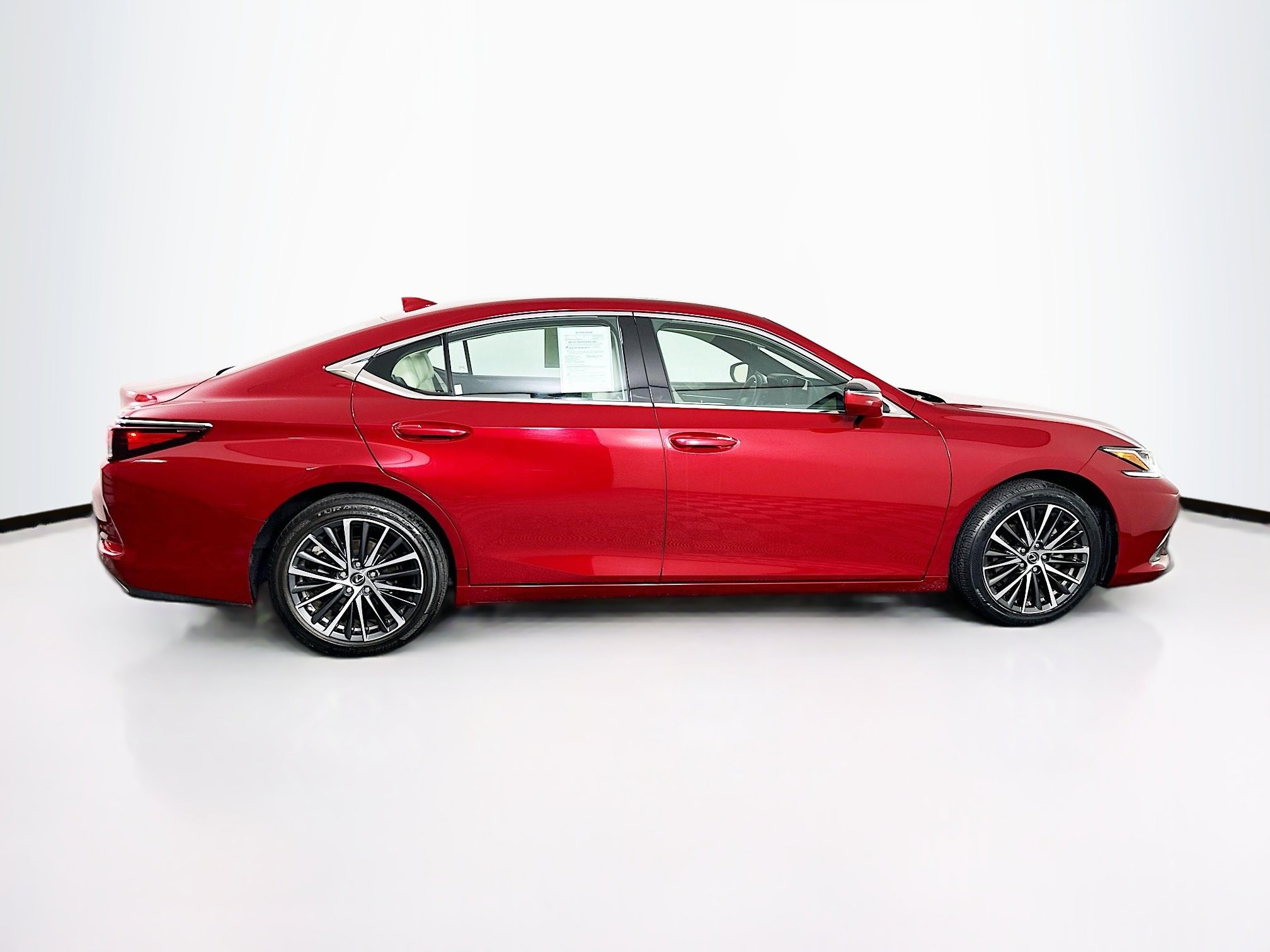 Used 2023 Lexus ES 350 w/ Premium Package FWD image 10