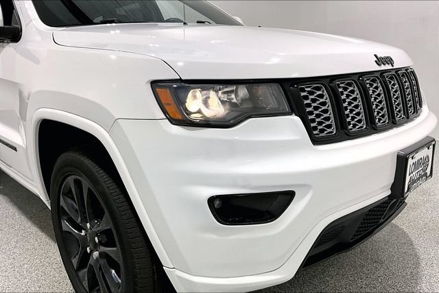 Used 2021 Jeep Grand Cherokee Altitude AWD/4WD image 41
