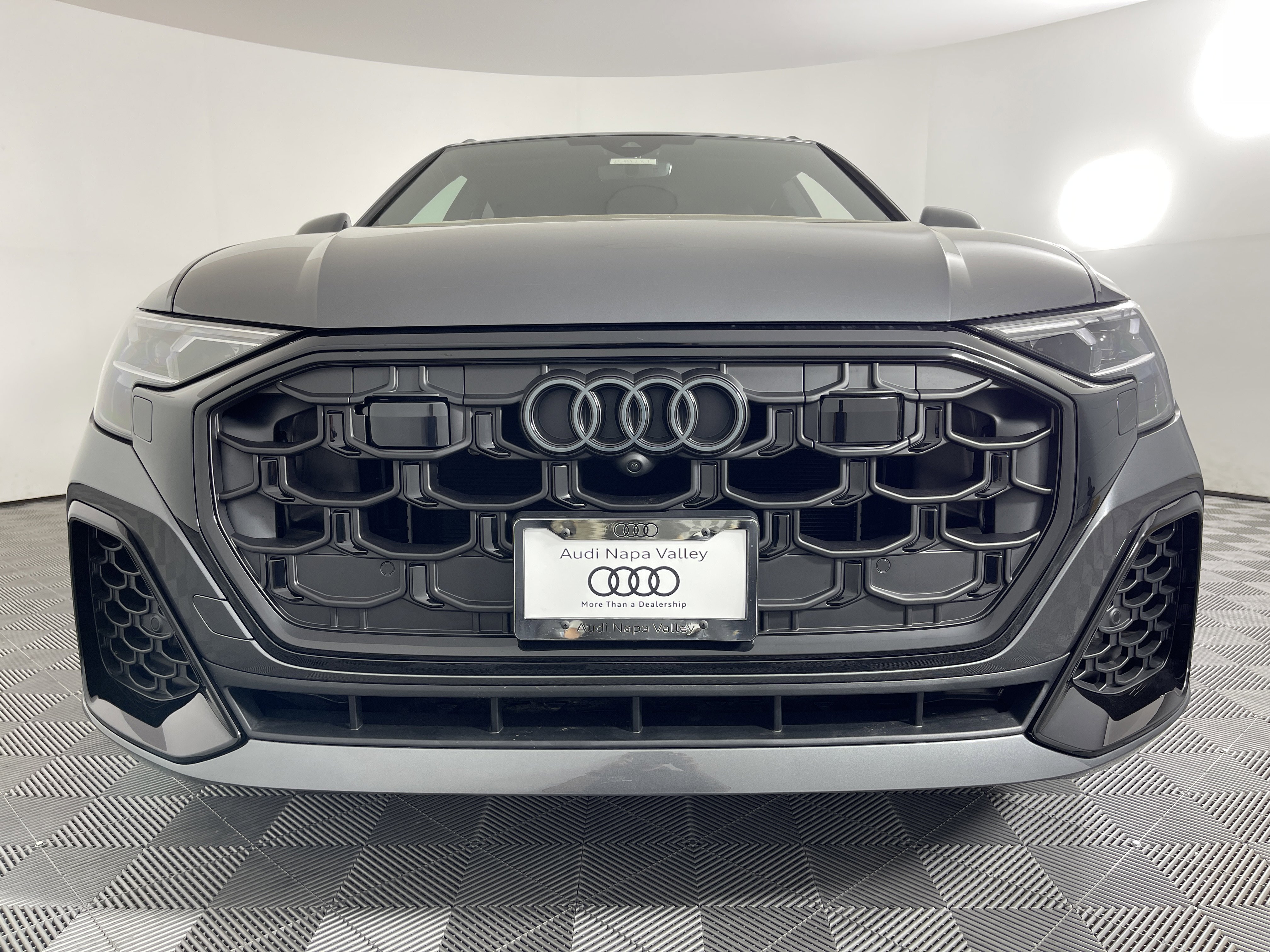 New 2025 Audi Q8 Premium Plus image 9