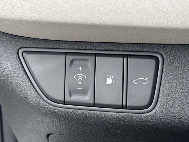 Used 2023 Genesis G70 2.0T w/ Sport Prestige Package image 17