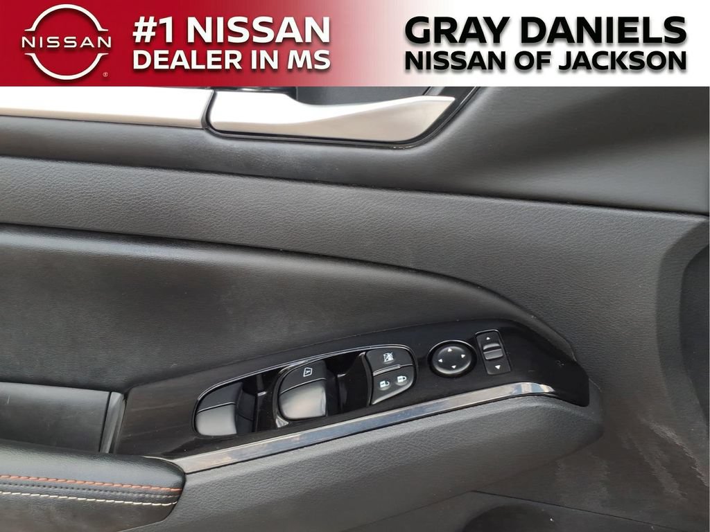 Certified 2024 Nissan Altima 2.0 SR FWD image 10