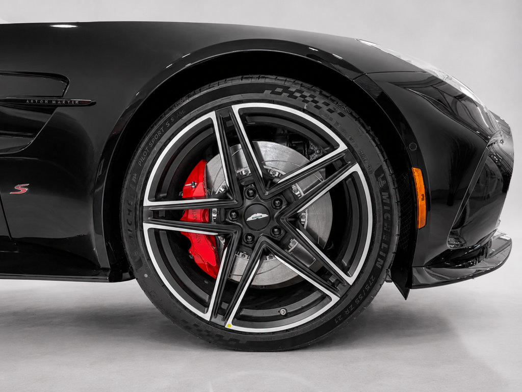 New 2026 Aston Martin V8 Vantage S RWD image 6
