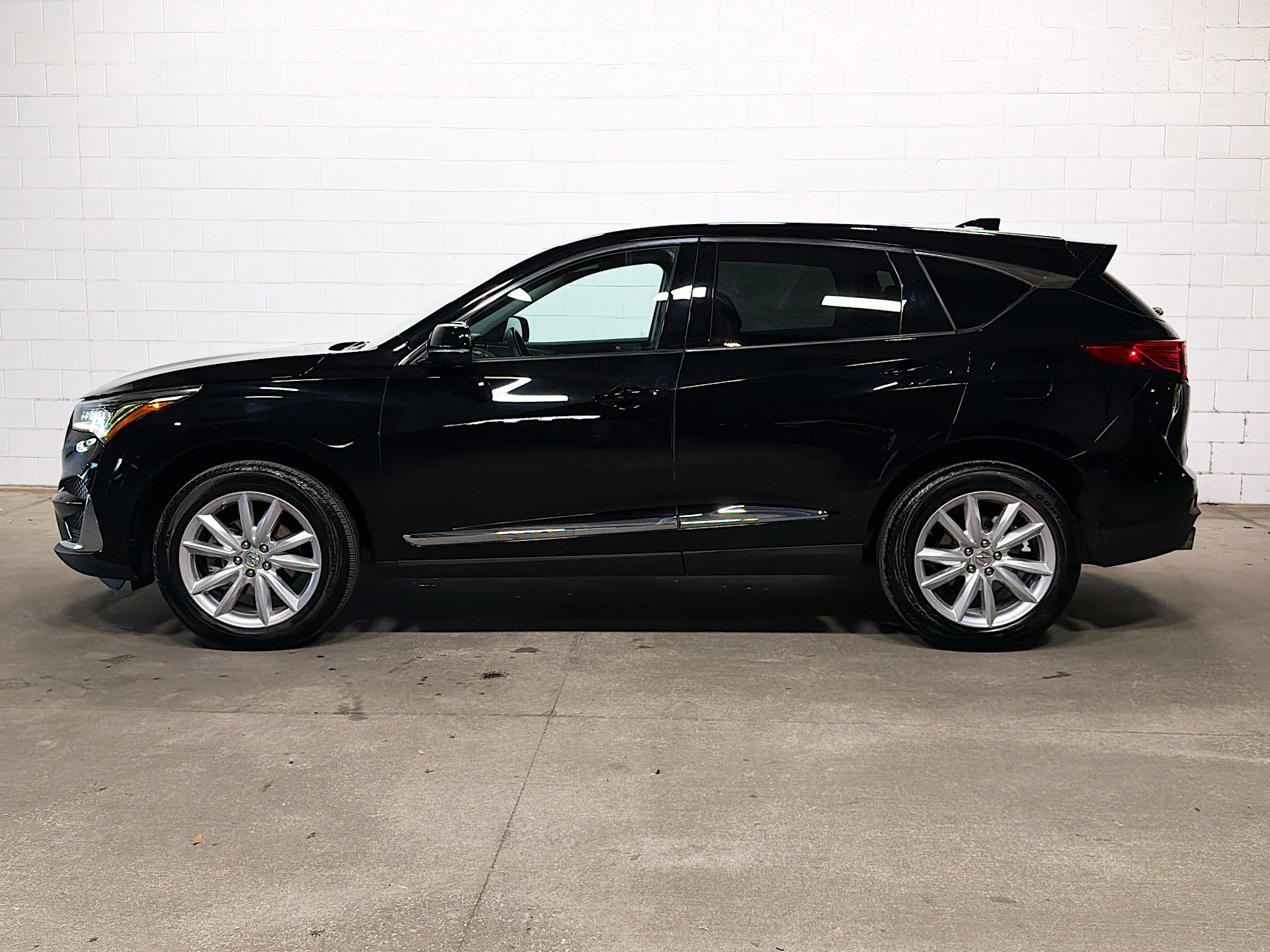 Used 2019 Acura RDX FWD image 2