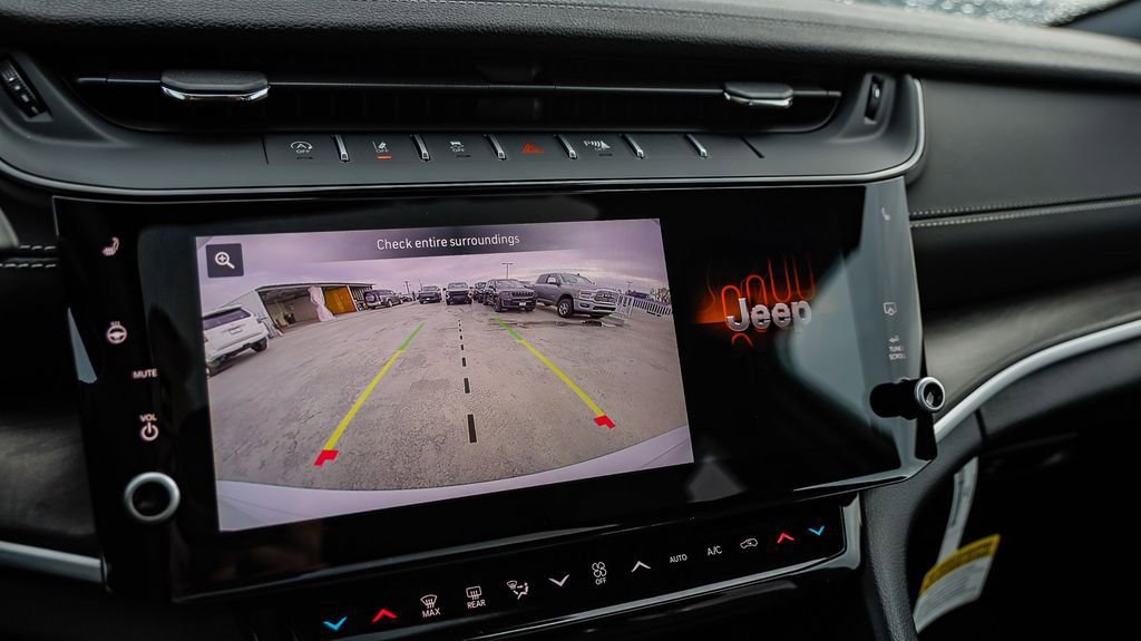 New 2026 Jeep Grand Cherokee Limited AWD/4WD image 29