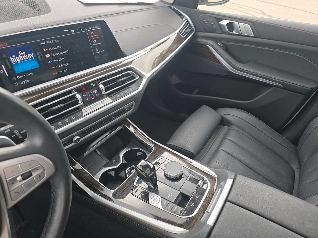 Used 2021 BMW X7 xDrive40i w/ Luxury Seating Package AWD/4WD image 32