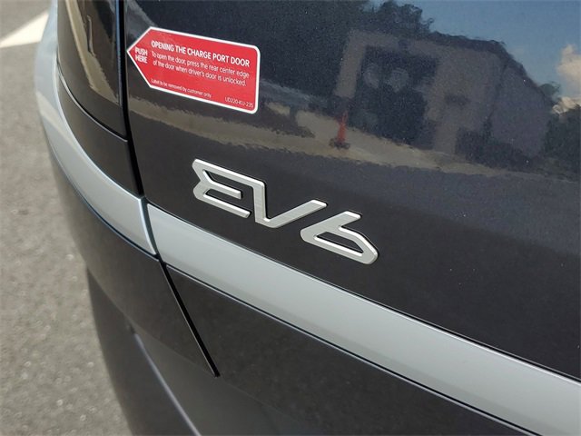 New 2025 Kia EV6 Light w/ Light LR Technology Package image 6