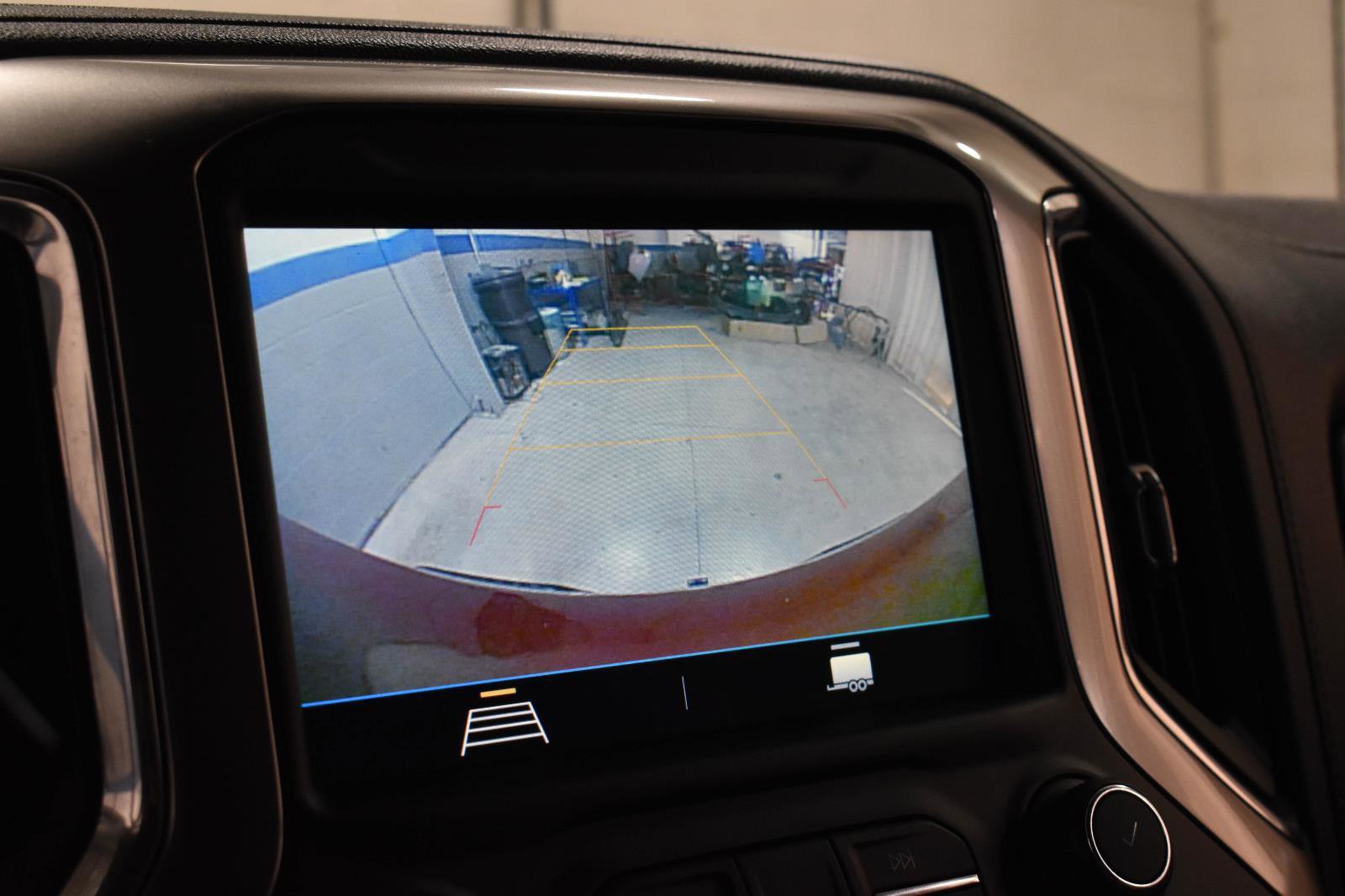 Used 2021 Chevrolet Silverado 1500 LT image 17