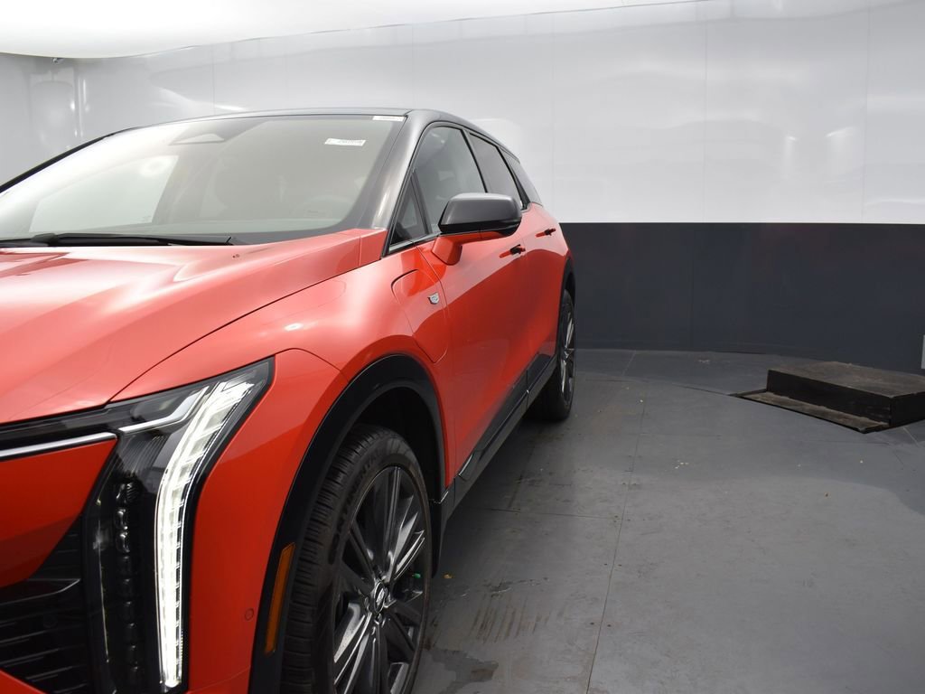 New 2026 Cadillac Optiq Sport 2 w/ LPO, Floor Liner Package image 41