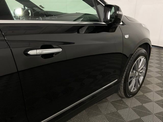Used 2025 Cadillac XT5 Premium Luxury w/ Technology Package image 7