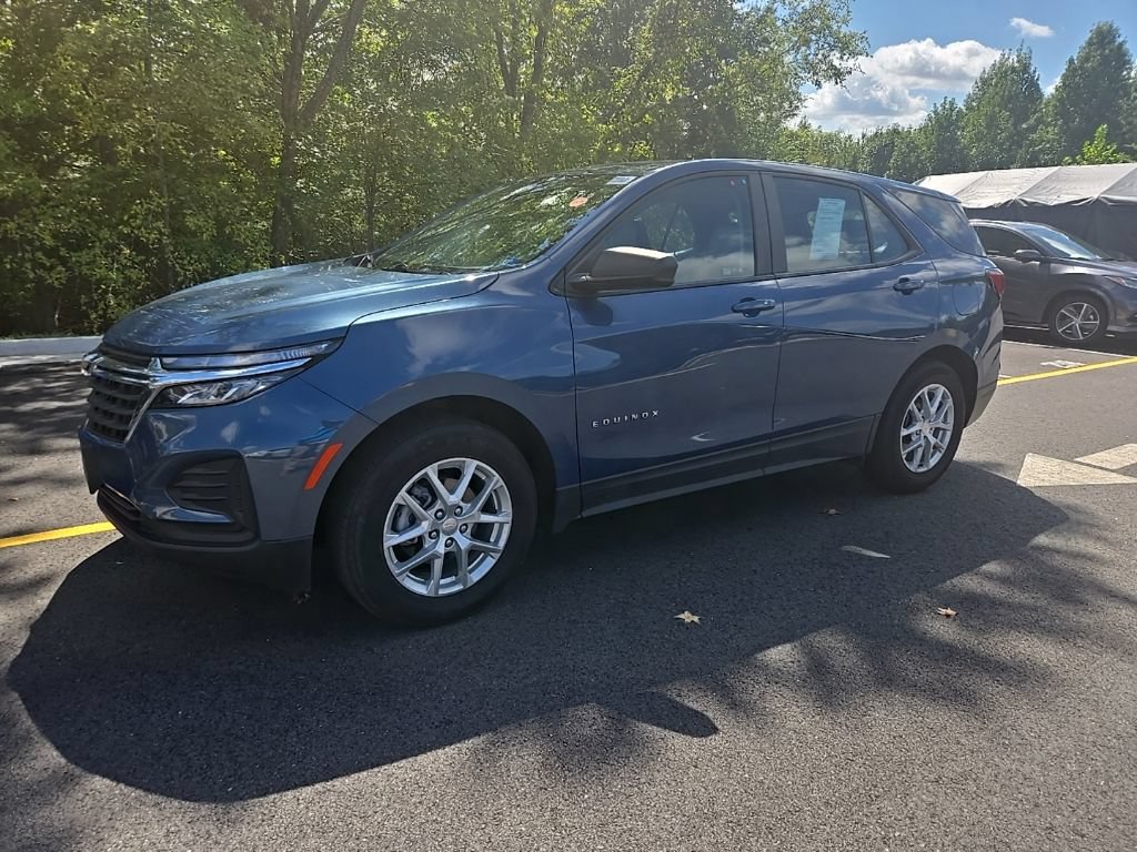 Used 2024 Chevrolet Equinox LS FWD image 1