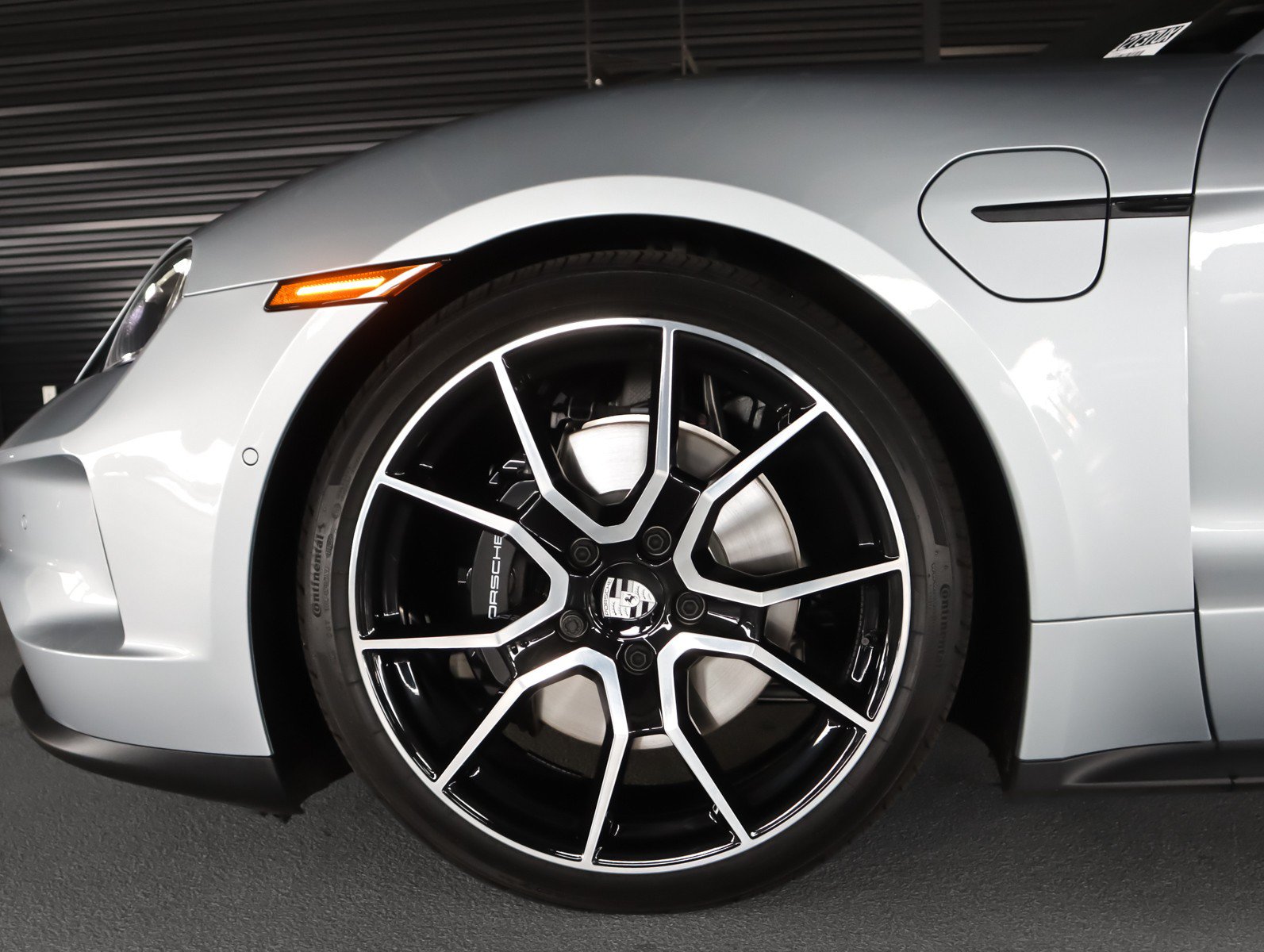 Certified 2026 Porsche Taycan 4S AWD/4WD image 12